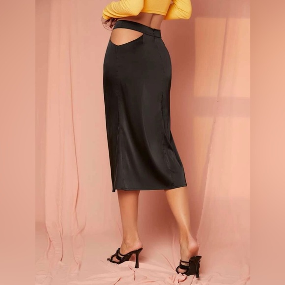 Black Sexy Cut Out High Waist Wrap Hem Midi Satin Skirt - Picture 2 of 5